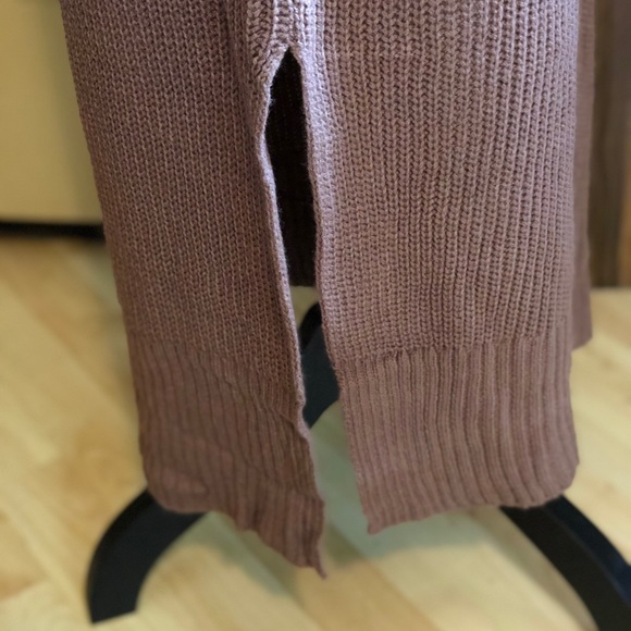 Cardigan - Picture 3 of 5